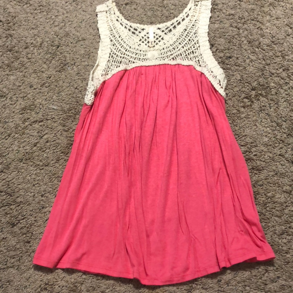 Pink tank